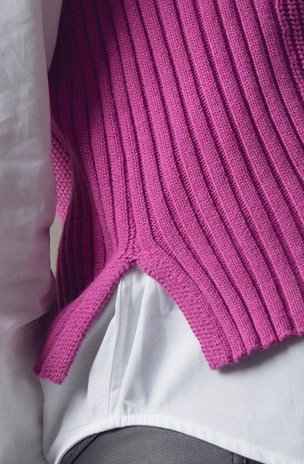 Relaxed Pink Knitted Cotton Vest
