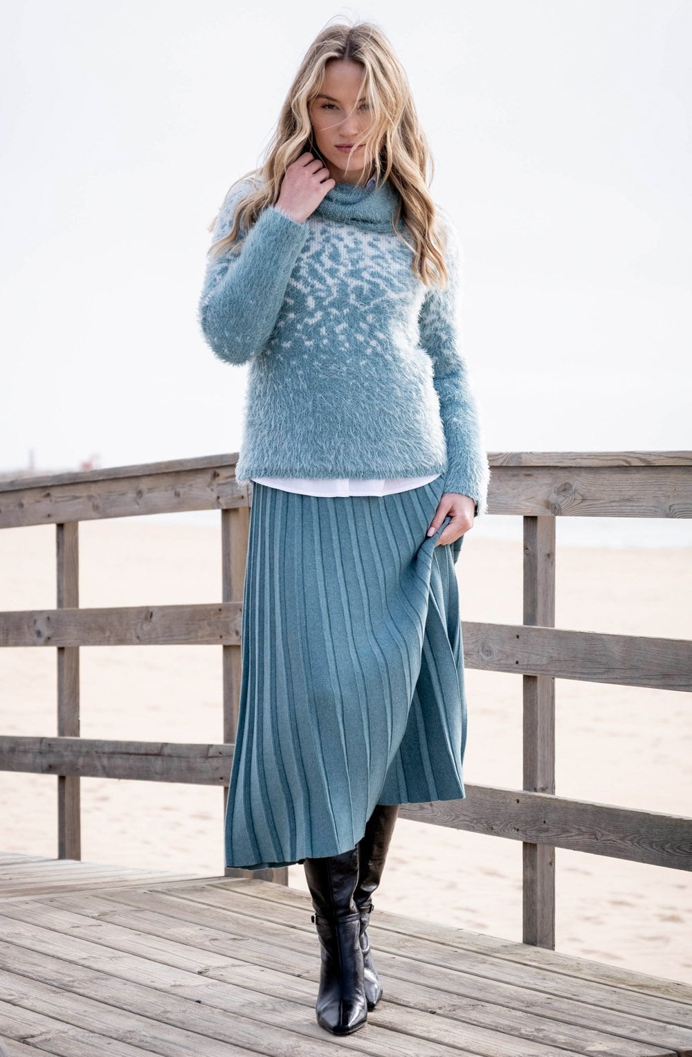 Sea Foam and White Feather Yarn Cowl Neck Jumper