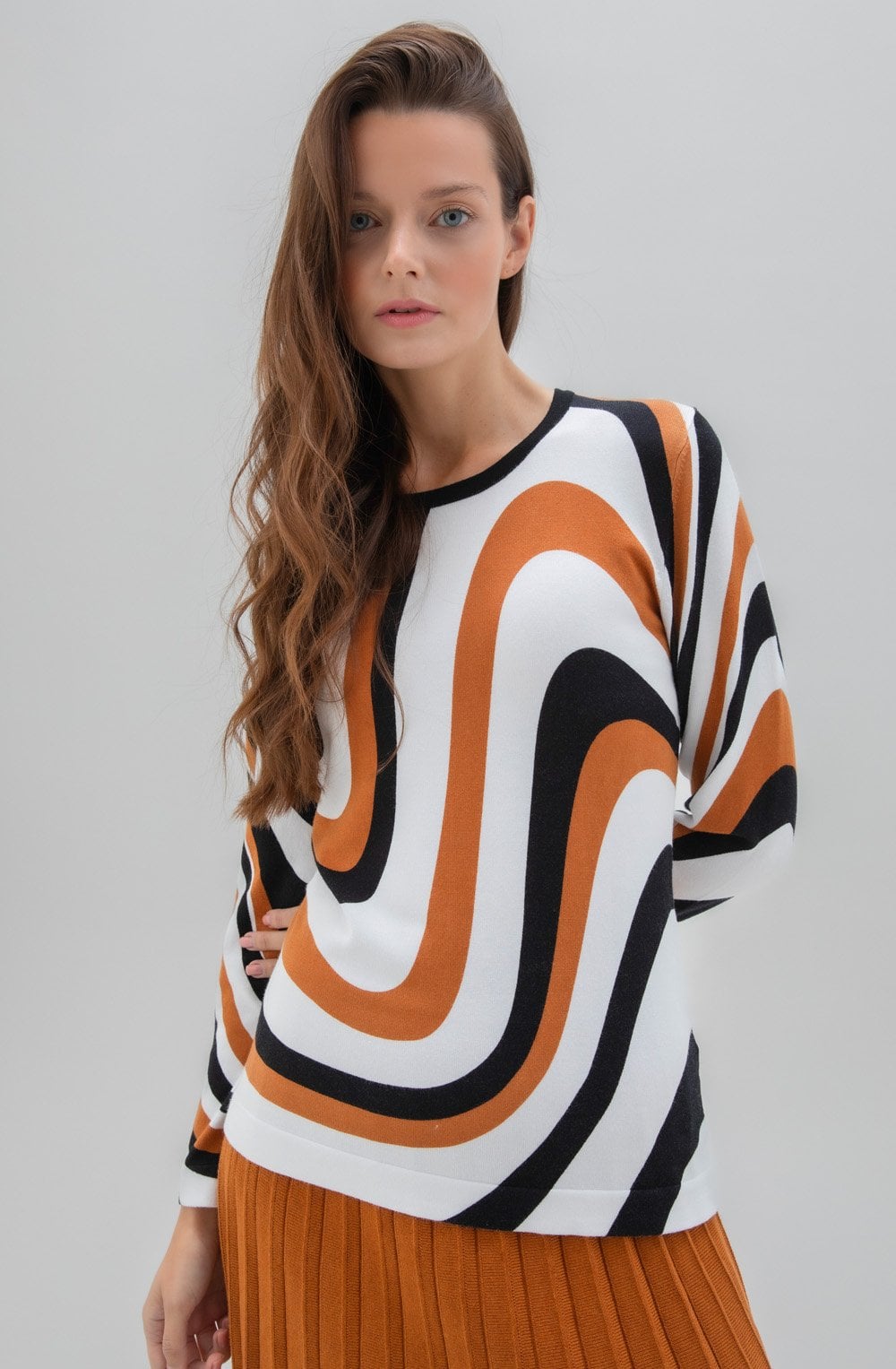 Tan Black & White Fine Knit Jumper