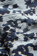 Along indigo and pale blue Scarf