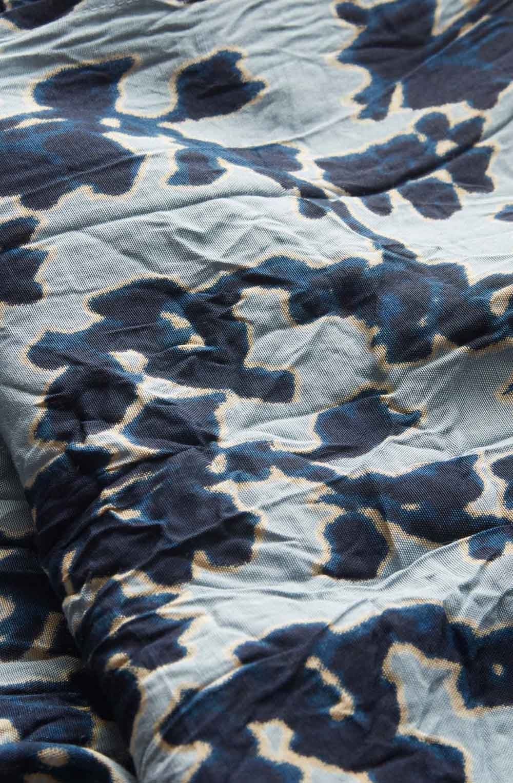 Along indigo and pale blue Scarf