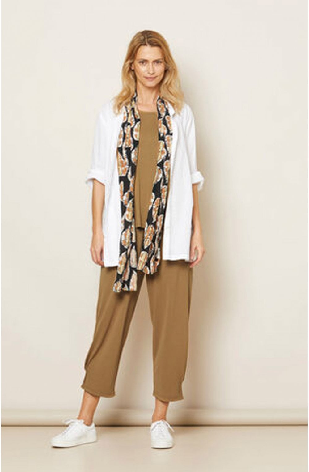 Along Leaf Print Scarf