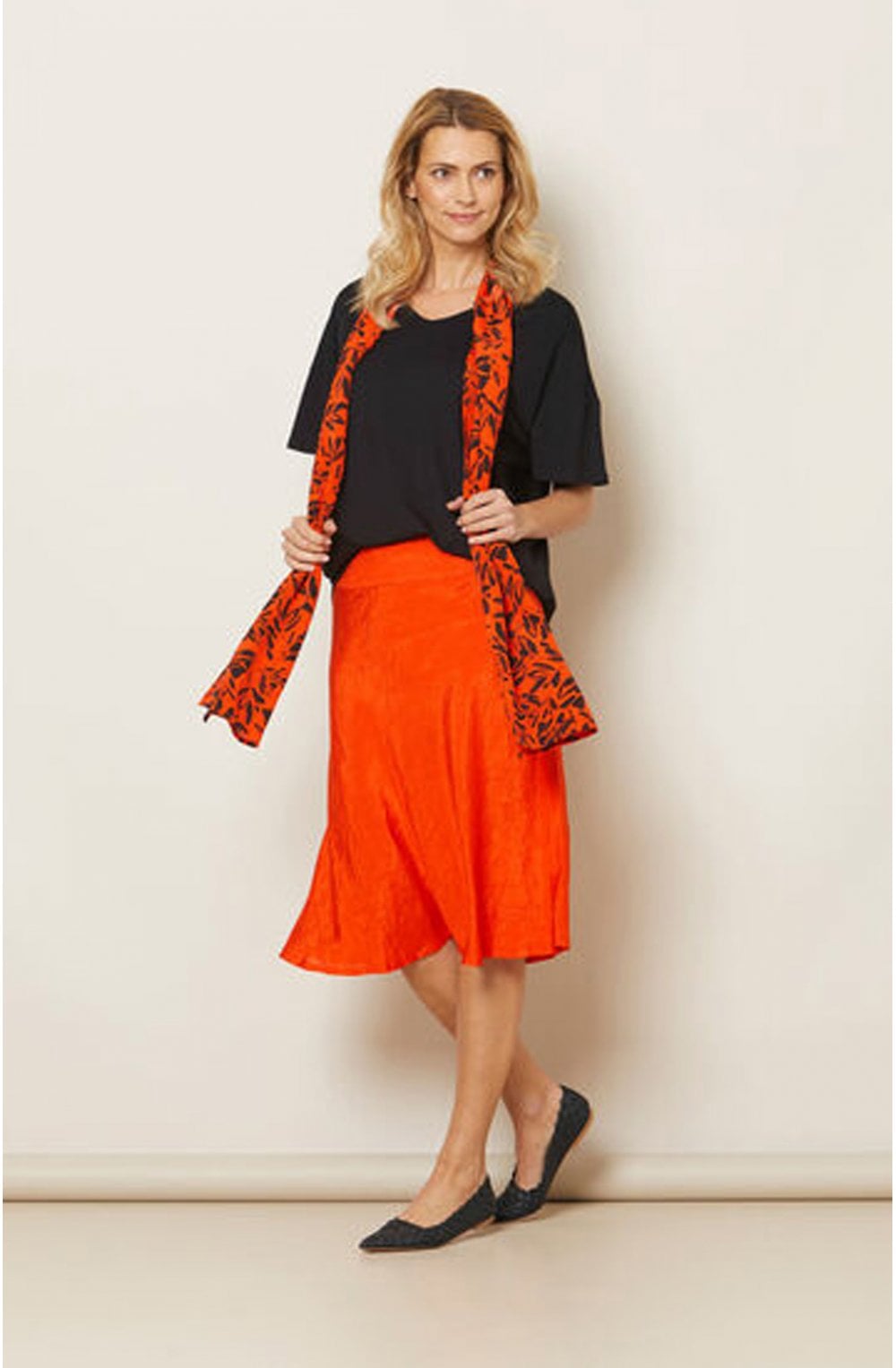 Along Pumpkin Leaf Print Scarf