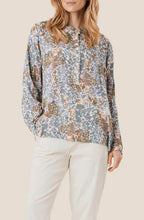 Beneda Jadeite Floral Blouse