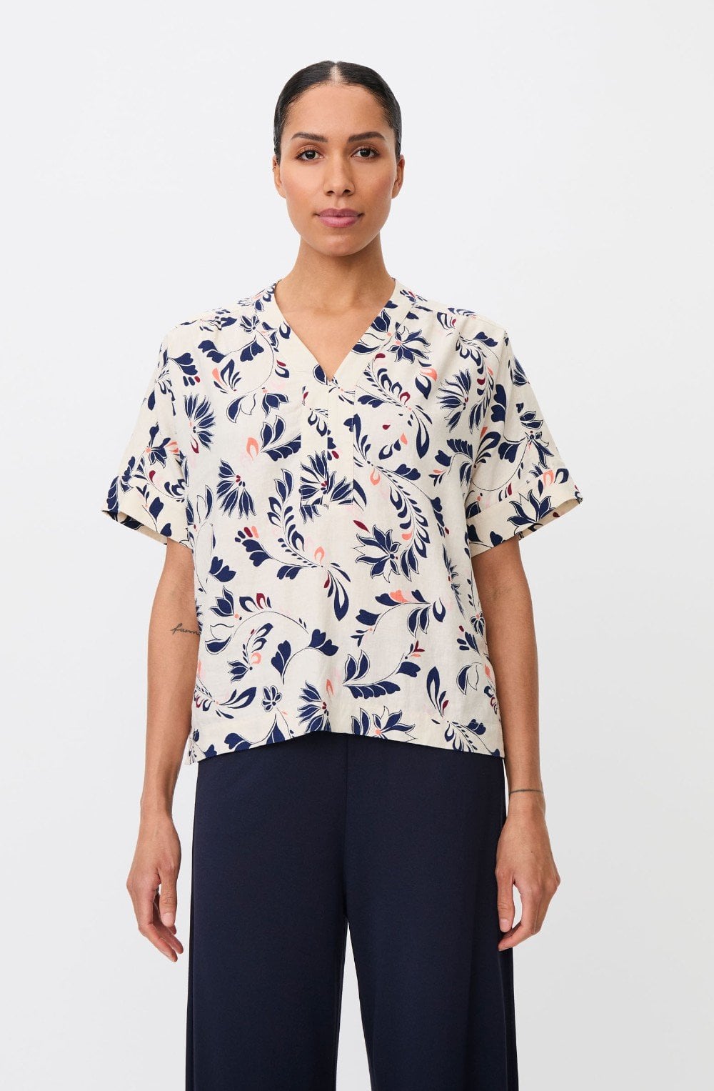 Briova Floral Print Top