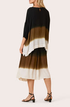 Degana Graduated Panel Top