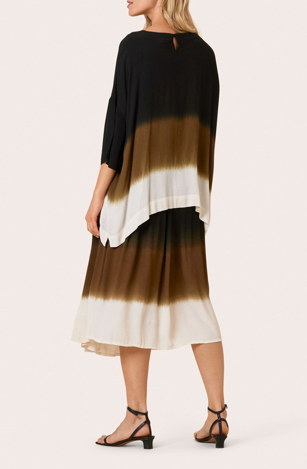 Degana Graduated Panel Top