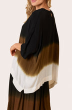 Degana Graduated Panel Top