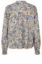 Dionelle Placid Blue Floral Blouse