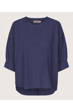 Dyrentha Blue Textured Top