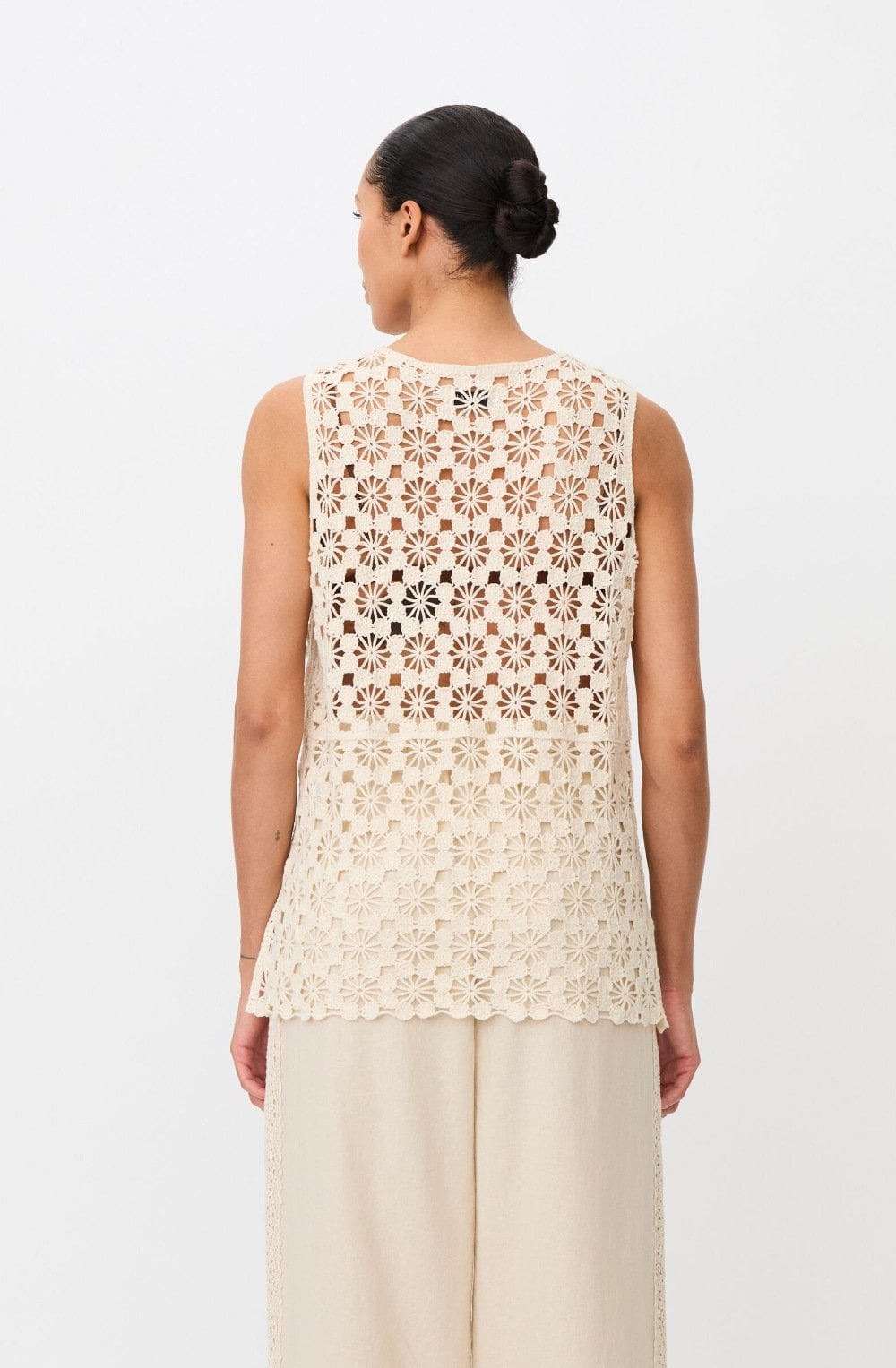 Fanelis Fog Crochet Sleeveless Top