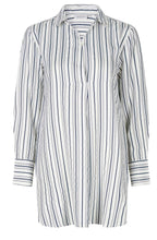 Gitty Oversized Shirt Style Tunic