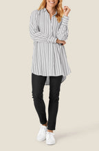 Gitty Oversized Shirt Style Tunic