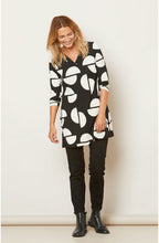 Grizel Bold Print Tunic