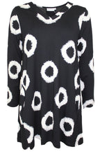 Grizel Bold Print Tunic