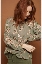 Ibily Floral Print Blouse