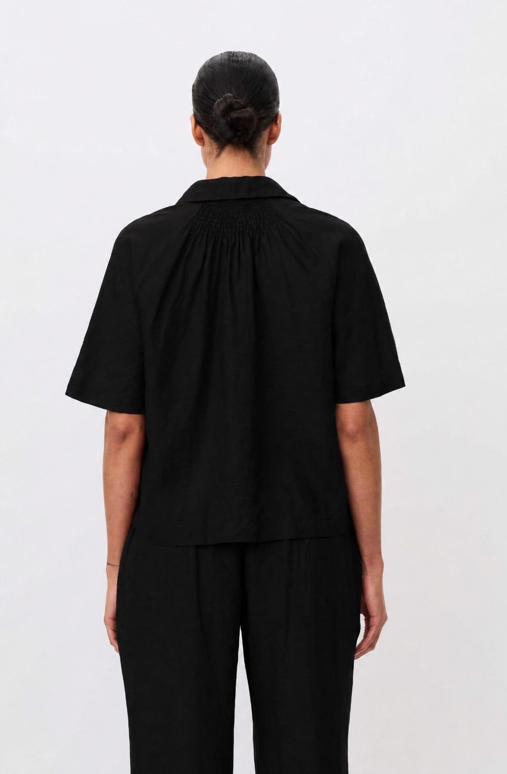 Iryssa Black Collared V-Neck Linen Shirt