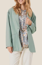 Jeanette Jadeite Relaxed Blazer