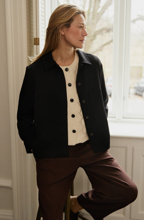 Jettina Black Shirt Jacket