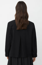 Jettina Black Shirt Jacket