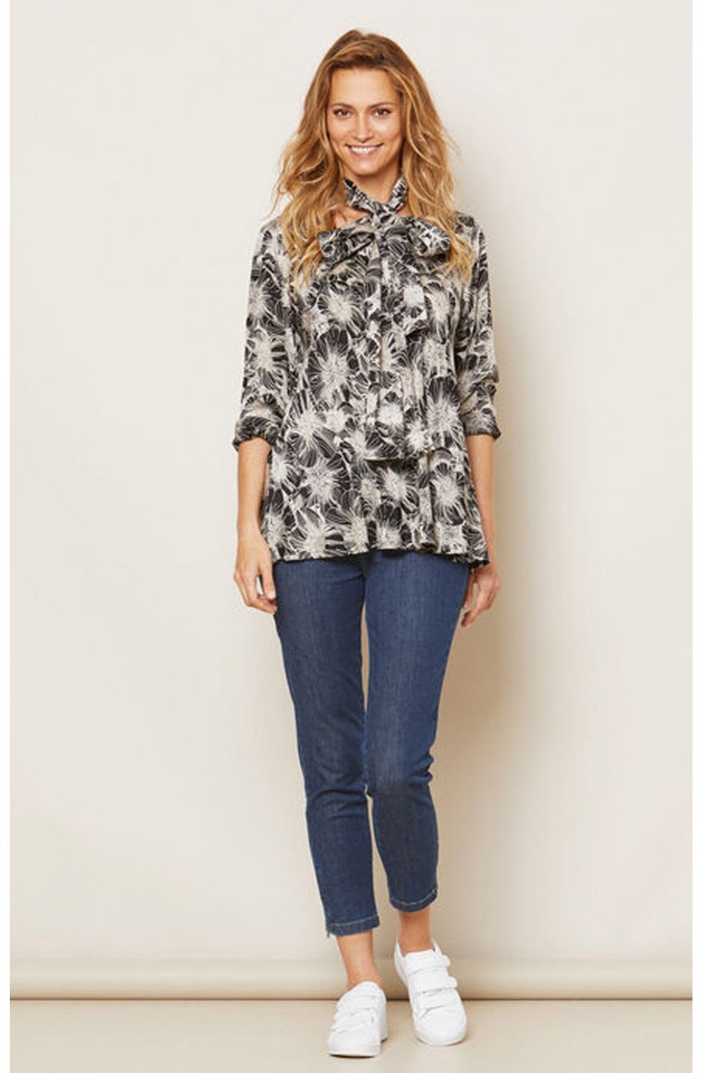 Kay flower patterned top