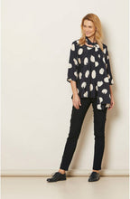 Kia Bold Spot Print Top