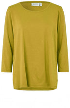 MaCecille Plantation Jersey Top