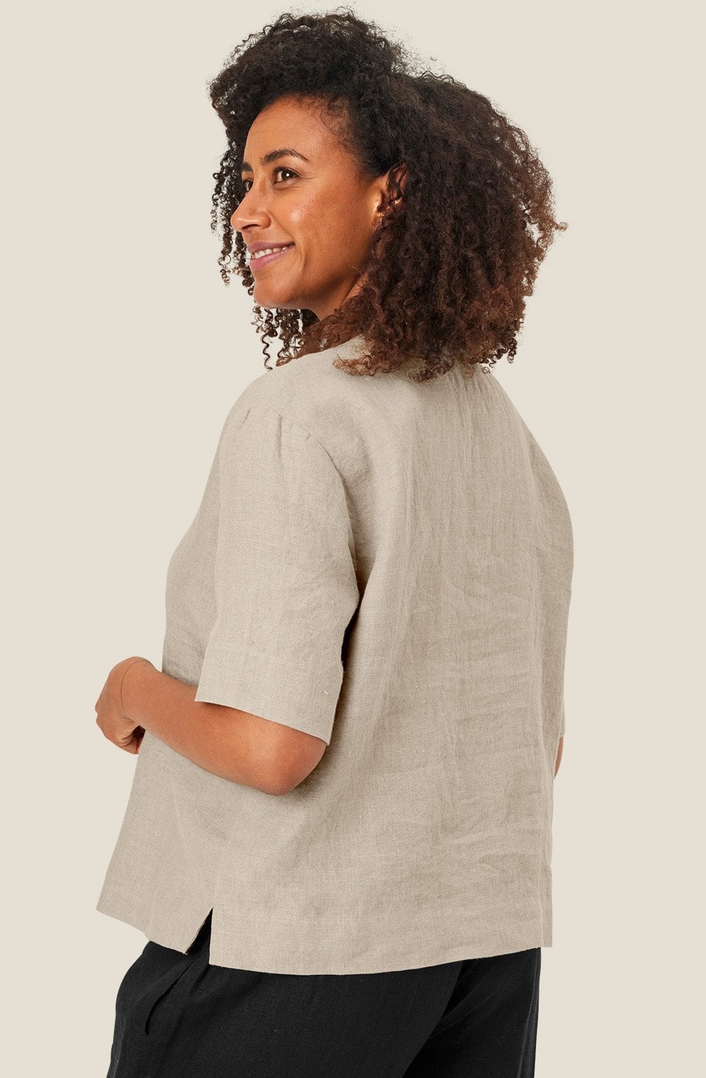 MaDolorea Natural Front Pocket Linen Blouse