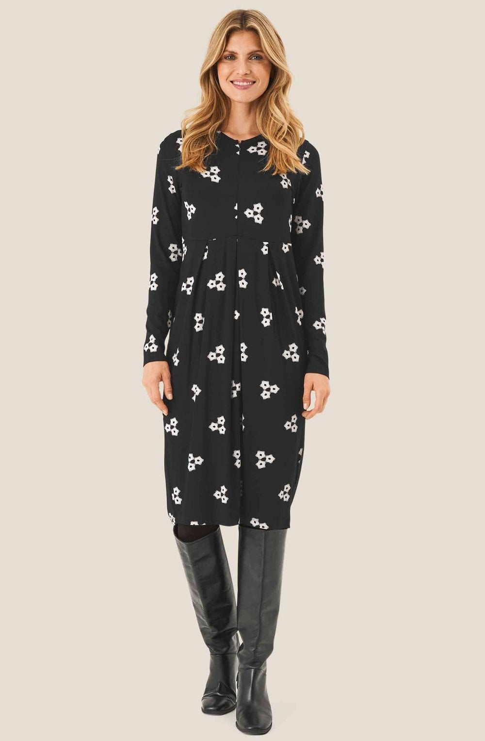 MaNamoli Black and cream Jersey Dress