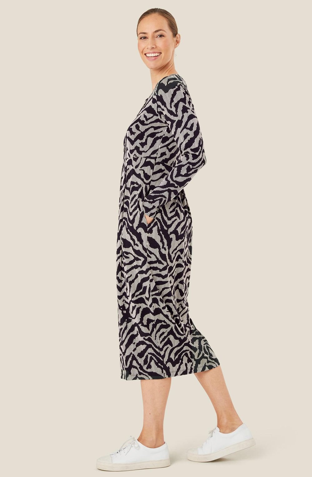 MaNilana Black Jersey Tulip Dress