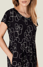 MaOlnia Black Patterned Dress