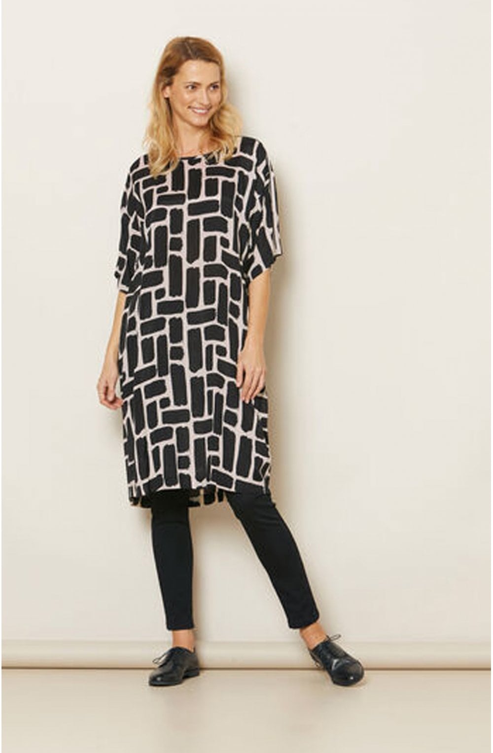 Nabi Black & Cream Bold Print Dress