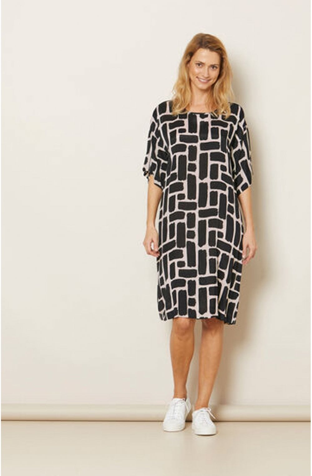 Nabi Black & Cream Bold Print Dress