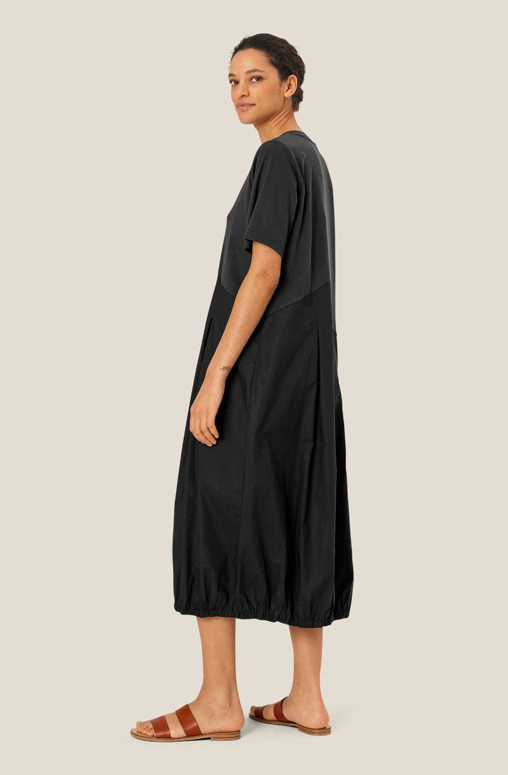 Naholin Black Asymmetric Tulip Dress