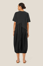 Naholin Black Asymmetric Tulip Dress