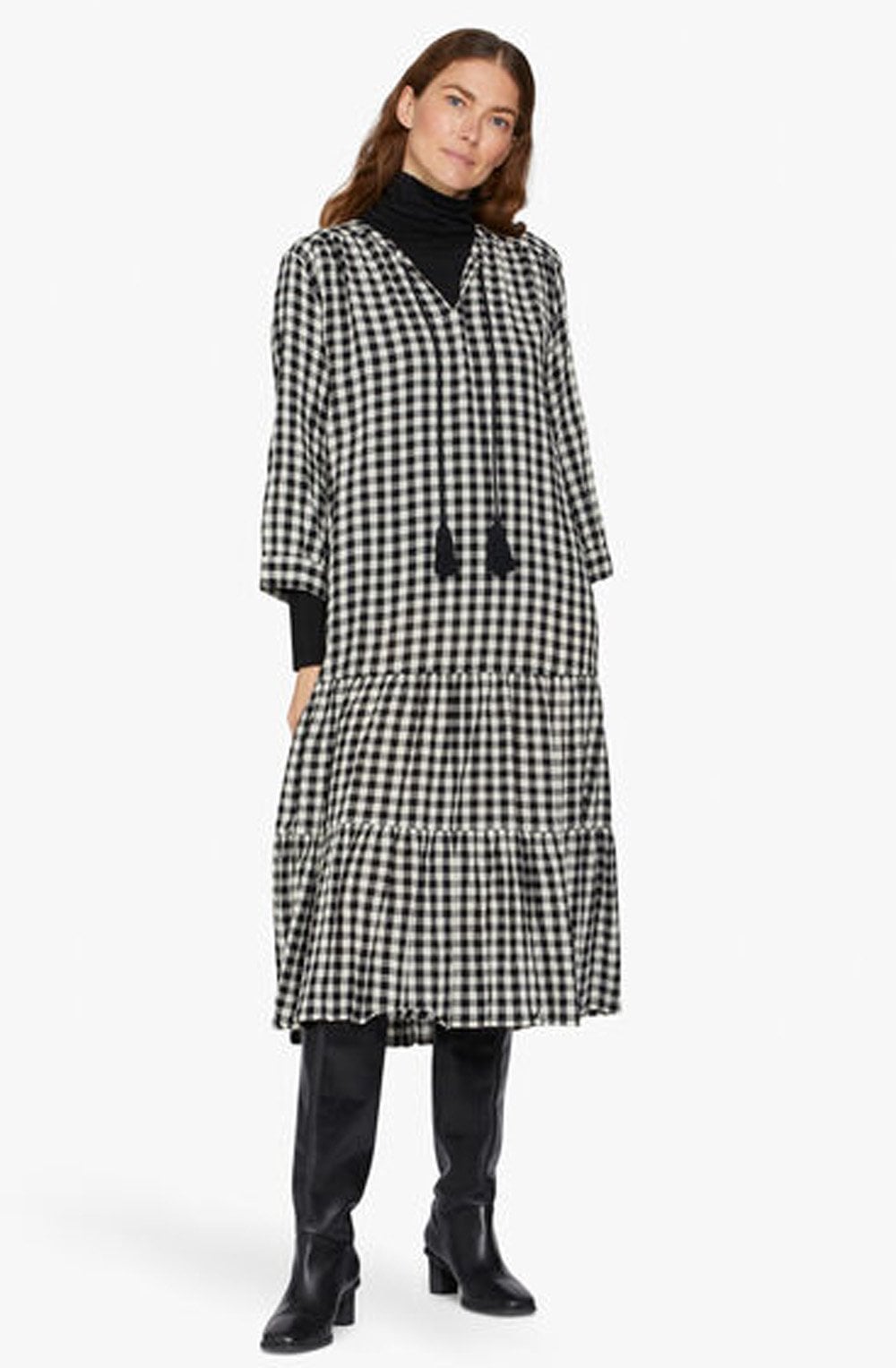 Nari Black & White Check Dress