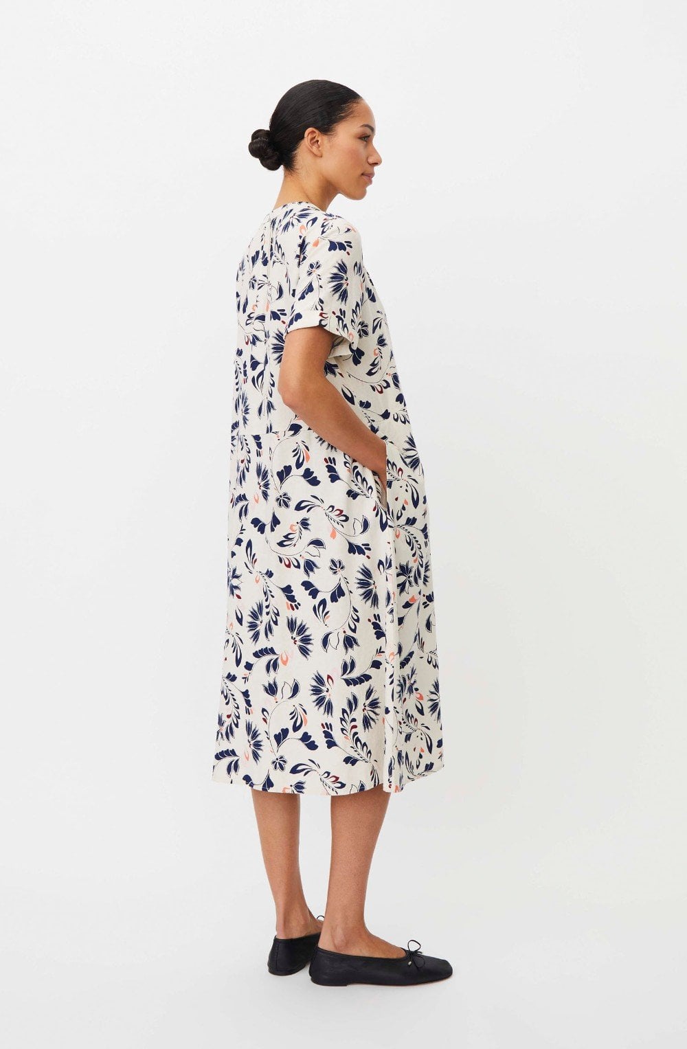 Nirevia Floral Print Dress