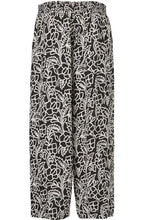 Palia Black floral Print Trousers