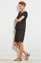 Para Black Spot Print Shorts
