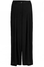 Pero Pleated Wide Leg Trousers