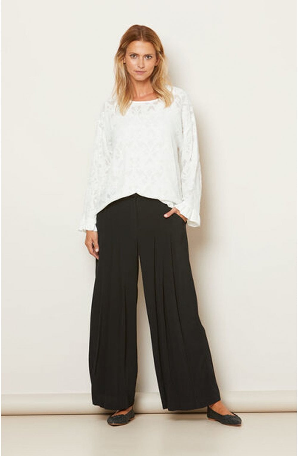 Pero Pleated Wide Leg Trousers
