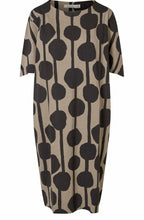 Roast Cashew Bold Print Nattie Jersey Dress
