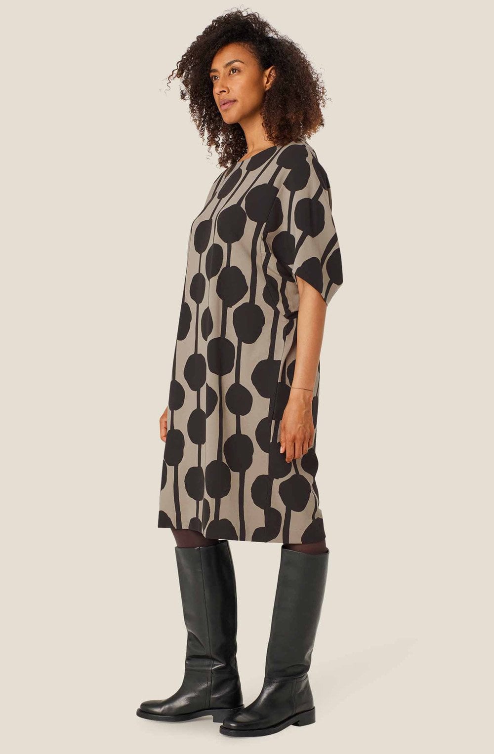 Roast Cashew Bold Print Nattie Jersey Dress