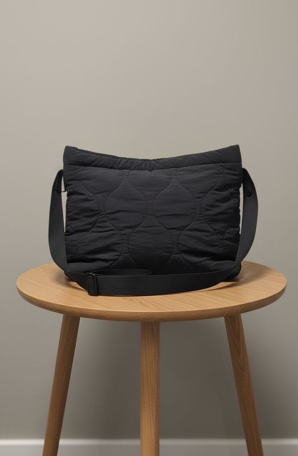 Rumiva Black Quilted Bag