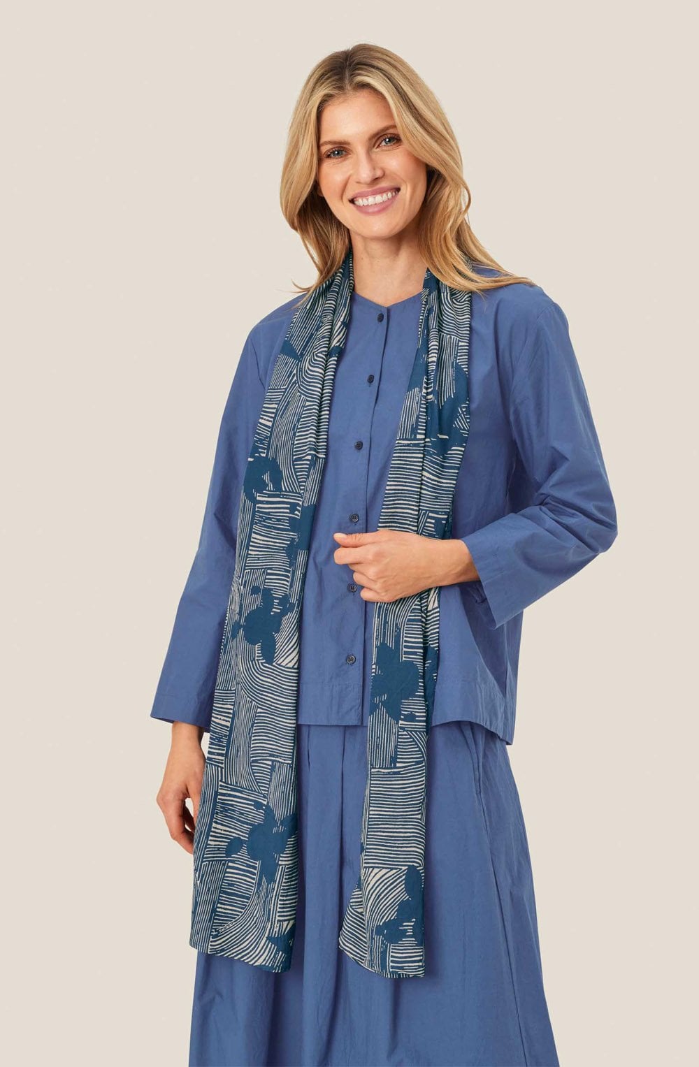 Sargasso Sea Along Scarf
