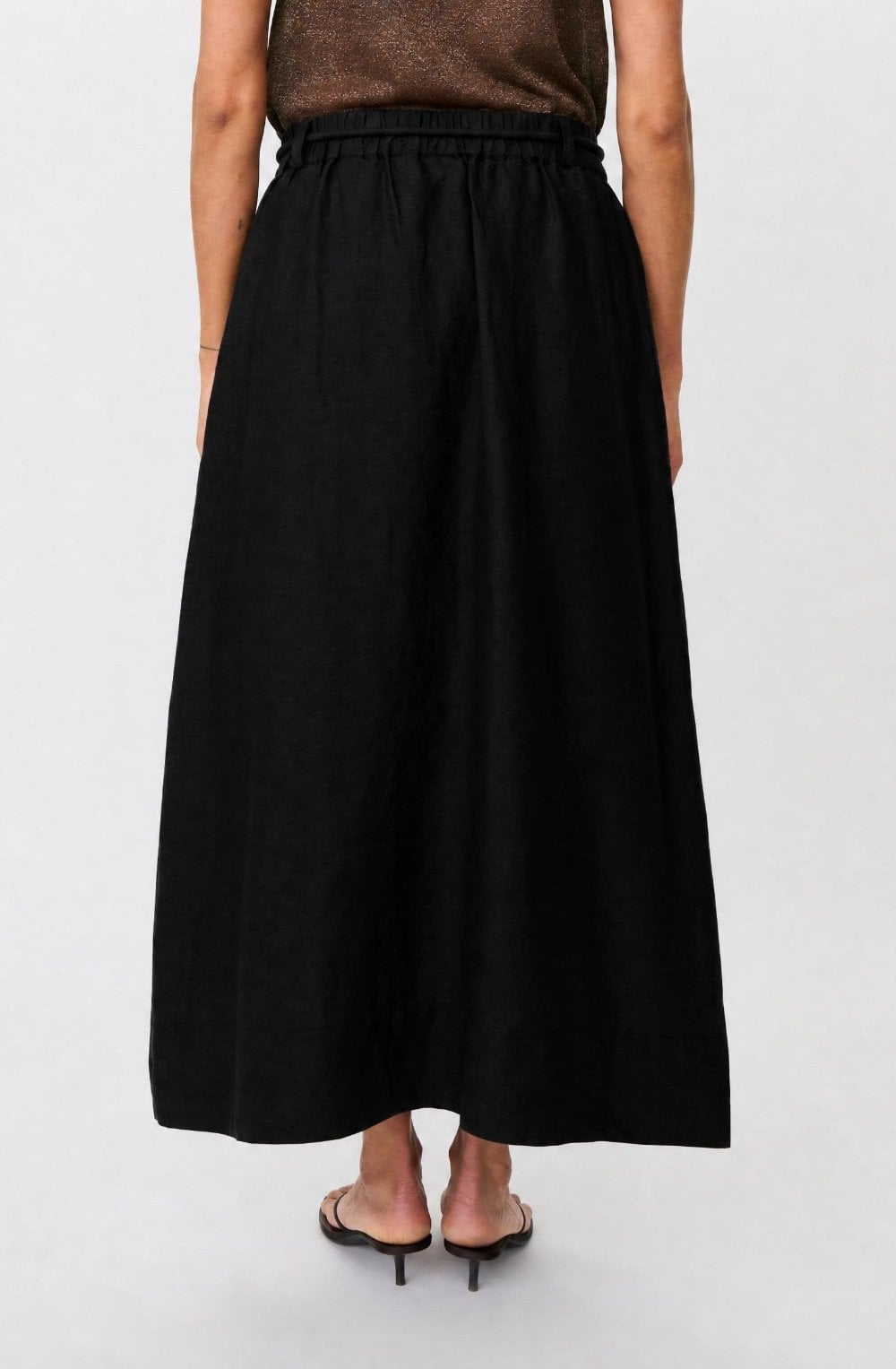 Solenith Black Linen Skirt