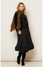 Sunny Black Pleated Skirt