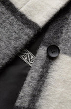 Tussan check black and white Coat
