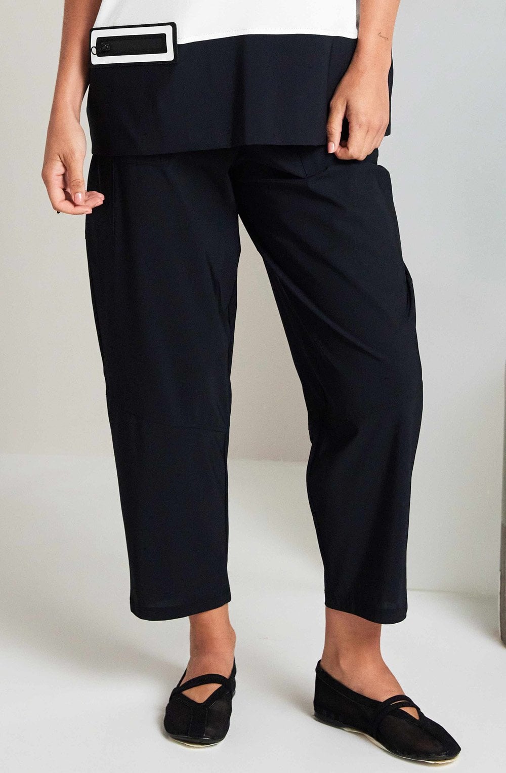 Black Loose Fit Tapered Trousers