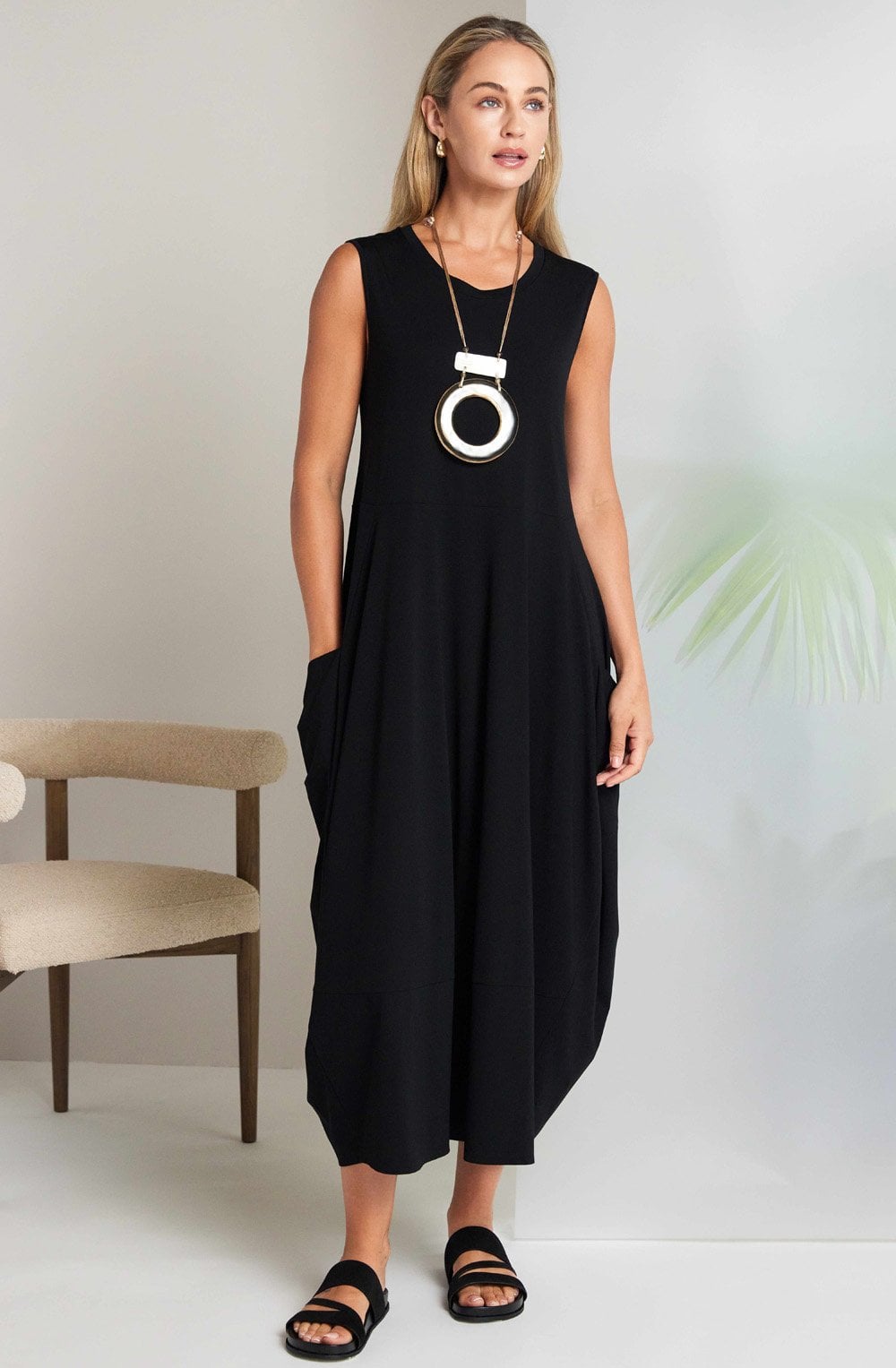 Black Tulip Hem Capped Sleeve Maxi Dress
